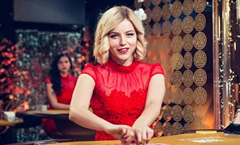 Bước 3: Mở Ứng Dụng và Đăng Nhập